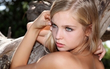 blondes women eyes blue eyes mpl studios magazine sienna 1366x768 wallpaper 